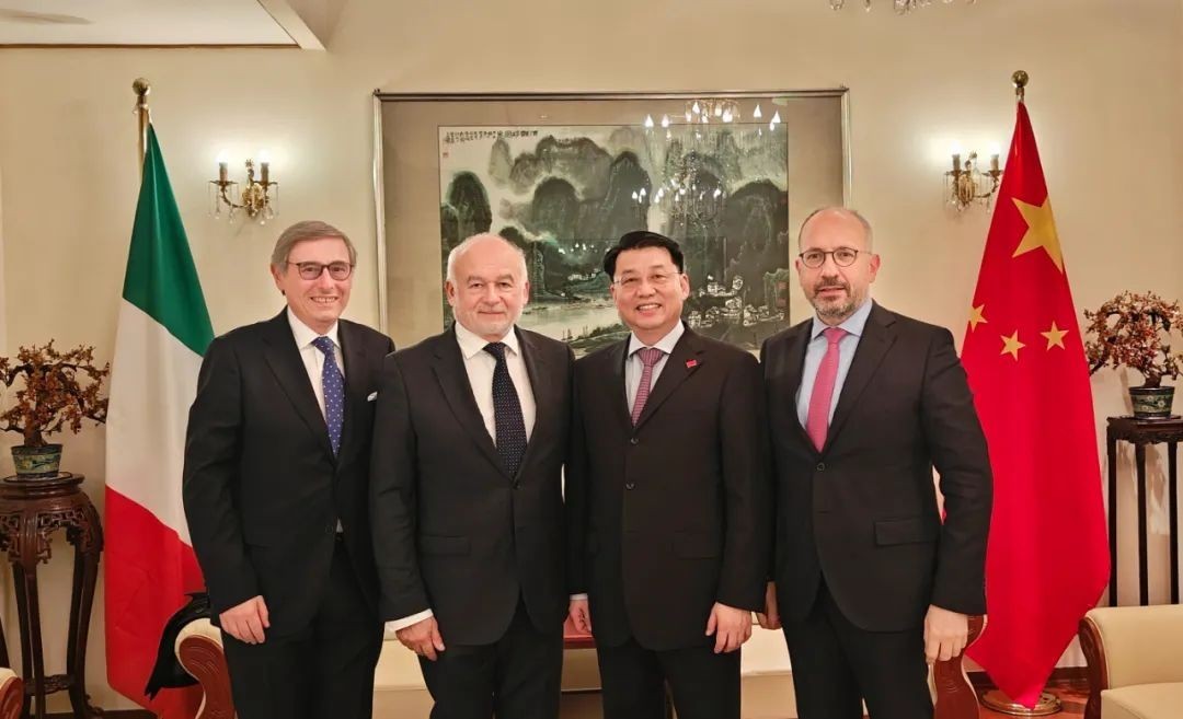  中国驻刘侃总领事会见意企业家内格罗  