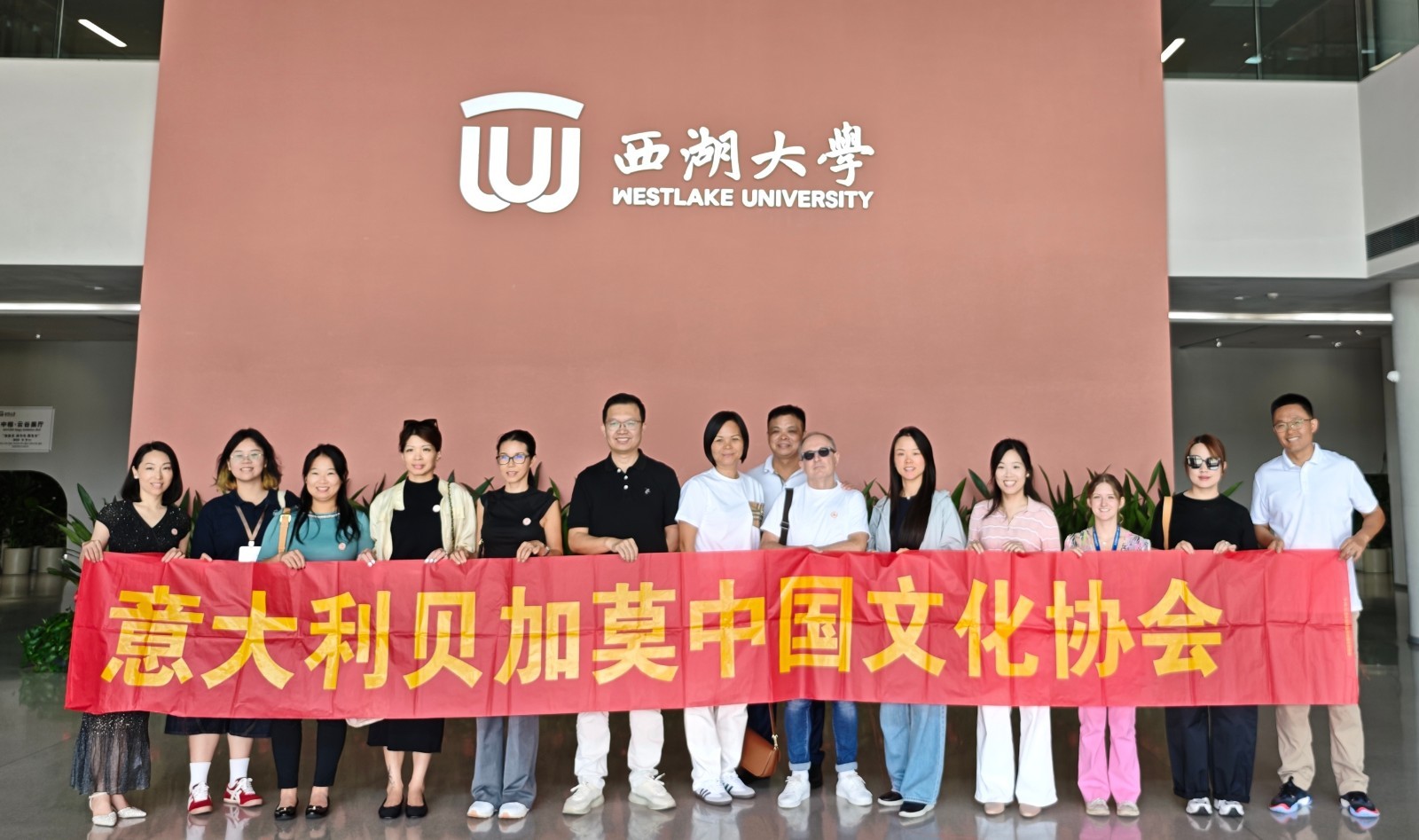 微信图片_20250924095821_副本.jpg