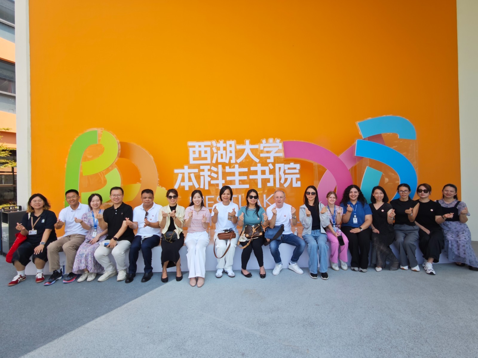 微信图片_20250924095824.jpg