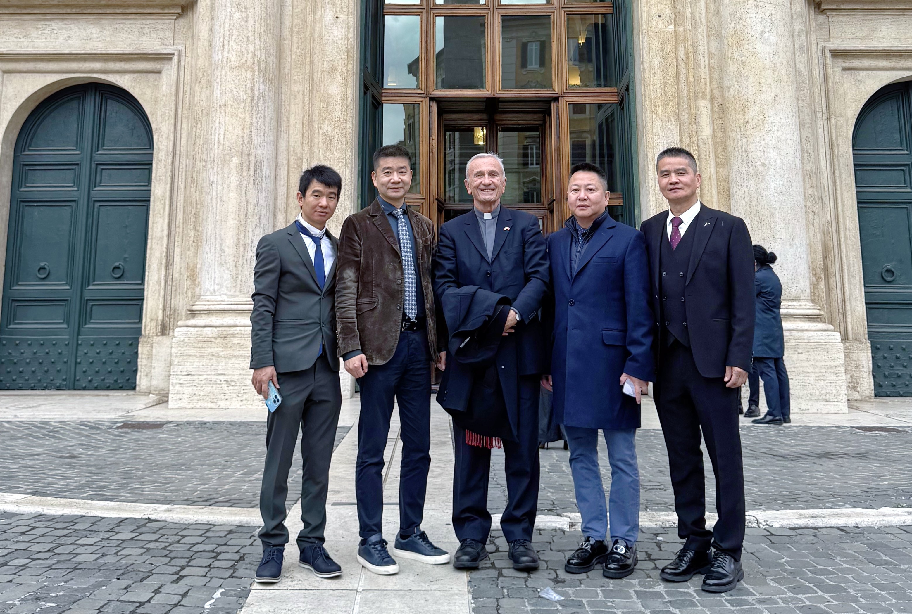  意大利北部丽水同乡会成员应邀出席——意众议院纪念中意建交55周年研讨会 